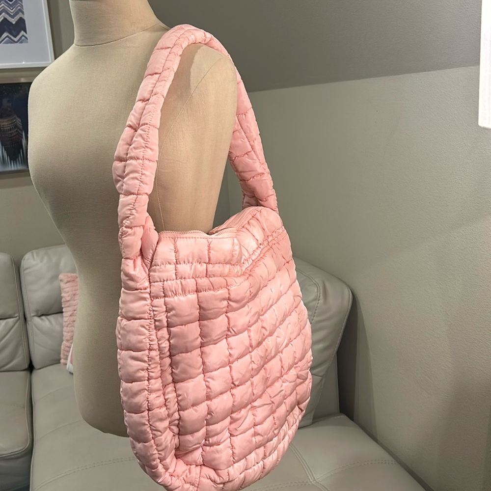 NWOT puffer shoulder bag